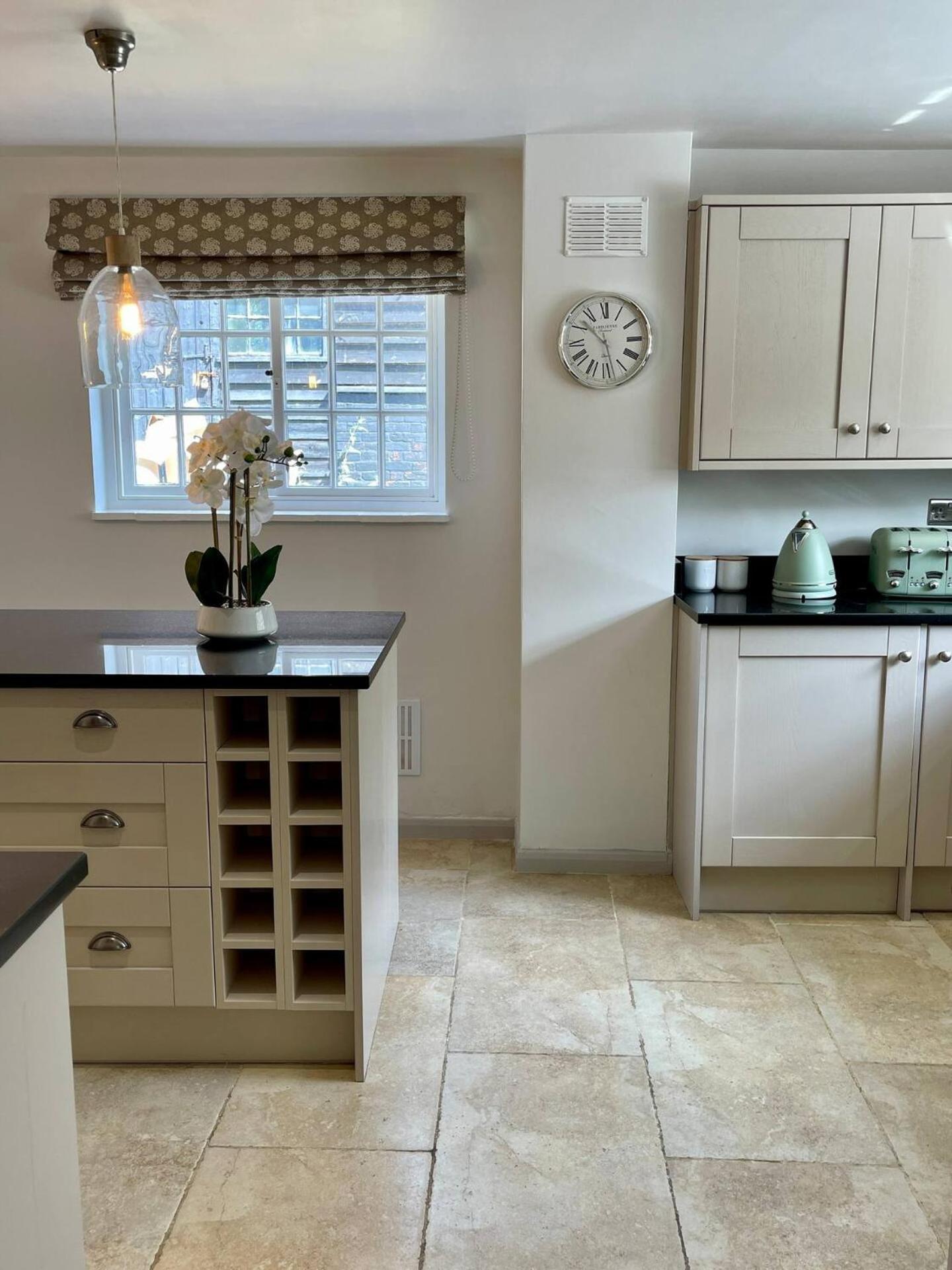 Elegant Oak Beamed House In Pretty Village - Cambridge Homehost Buckden  Екстер'єр фото